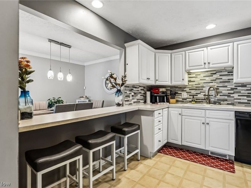 566 Queens Court, Copley, OH 44321 Photo 14