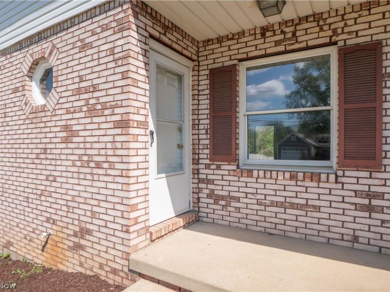 3615-3617 Mount Pleasant Street NW, North Canton, OH 44720 Photo 4