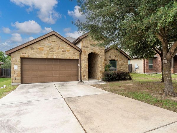 499 Eagle Brook LN, Buda, TX 78610