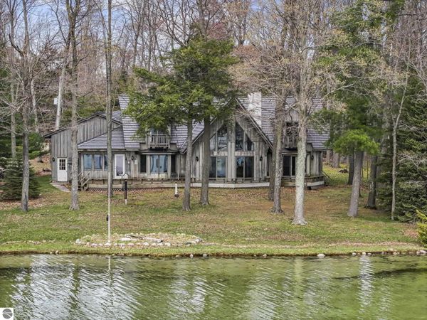 45 Traverse Lake Road W, Maple City, MI 49664