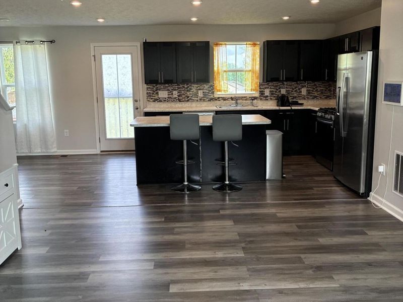 517 Skyway Drive, Springfield, OH 45505 Photo 6
