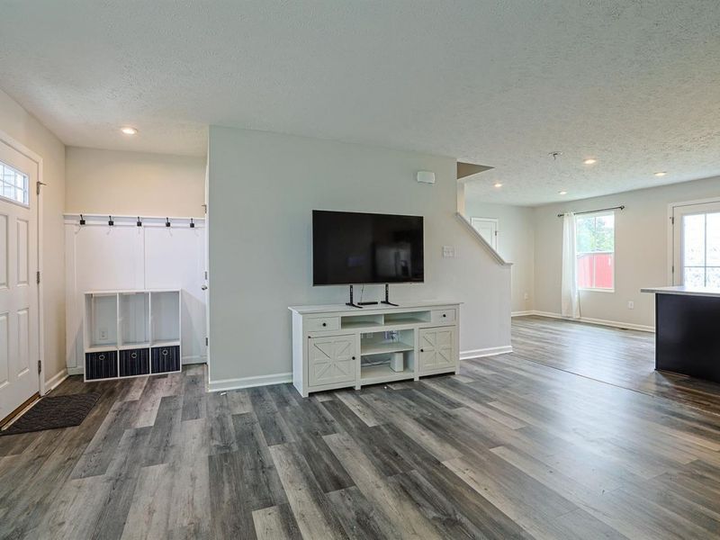 517 Skyway Drive, Springfield, OH 45505 Photo 9