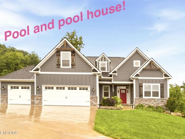 137 Black Oak Drive, Oak Ridge, TN 37830