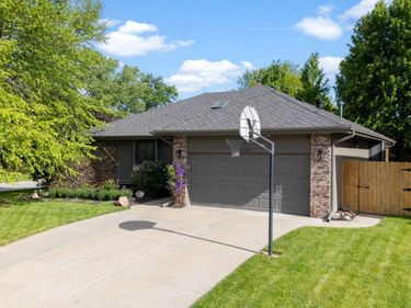 14124 Lillian Circle , Omaha, NE 68138