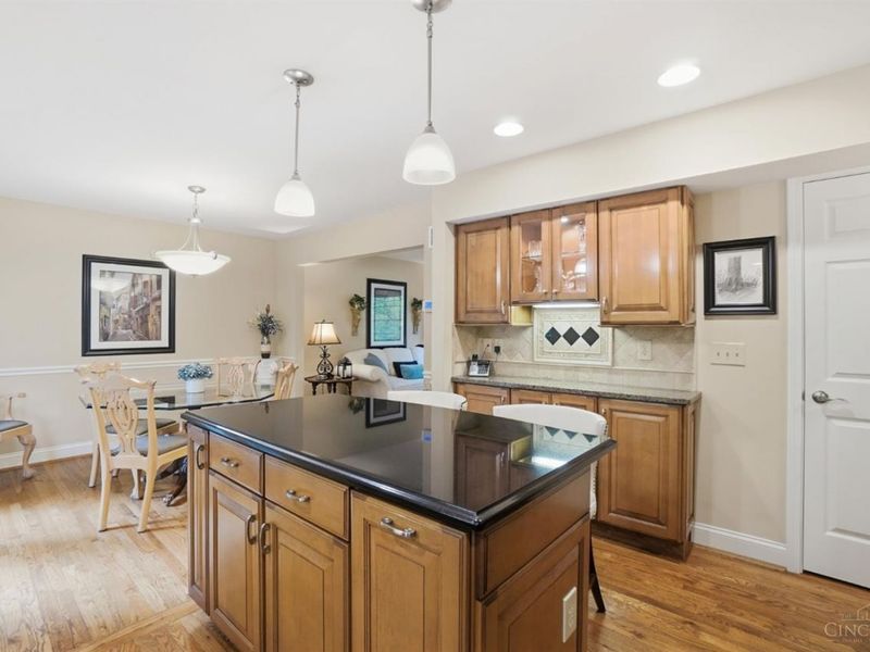 819 Quailwoods Drive, Loveland, OH 45140 Photo 10