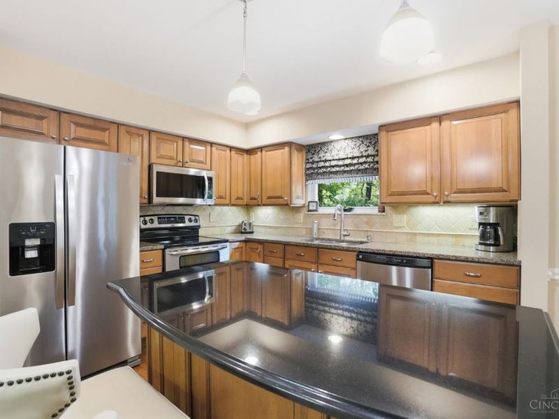 819 Quailwoods Drive, Loveland, OH 45140 Photo 11