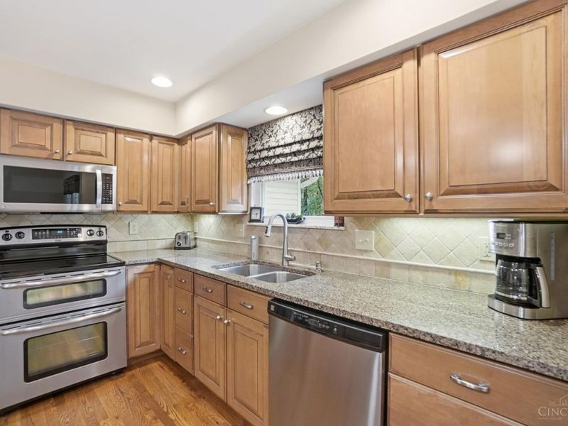 819 Quailwoods Drive, Loveland, OH 45140 Photo 13