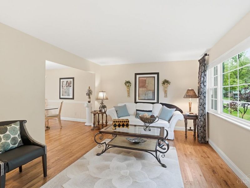 819 Quailwoods Drive, Loveland, OH 45140 Photo 6