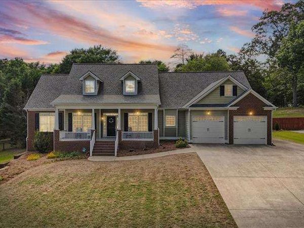 41 River Walk Parkway, Euharlee, GA 30145