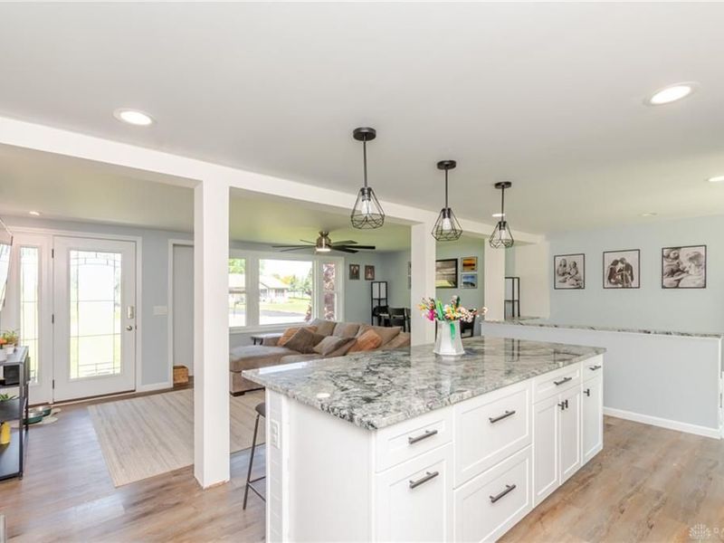 206 Lakengren Drive, Eaton, OH 45320 Photo 8
