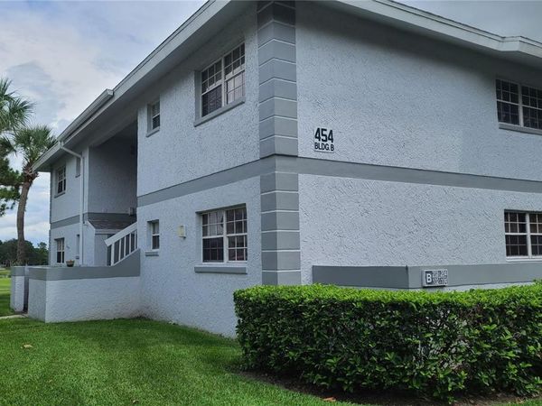 454 FAIRWAYS CIRCLE, Unit B102, OCALA, FL 34472