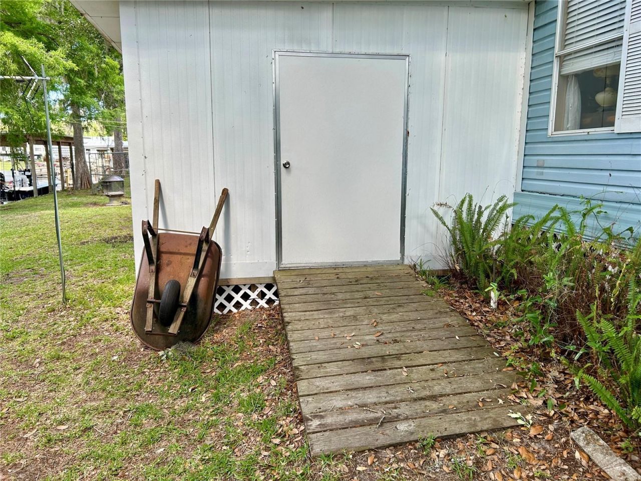 25646 Bass Road, Astor, FL 32102 Photo