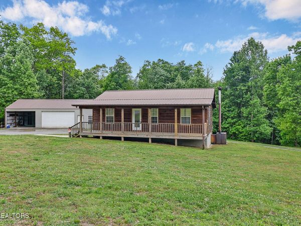 381 Lowe Rd, Jamestown, TN 38556