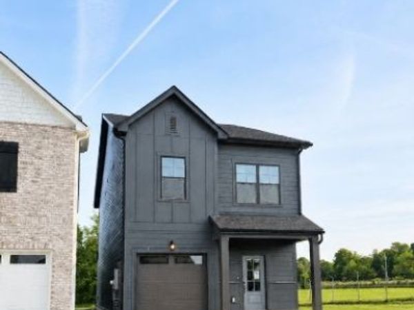 561 Twyla Dr , Lebanon, TN 37087