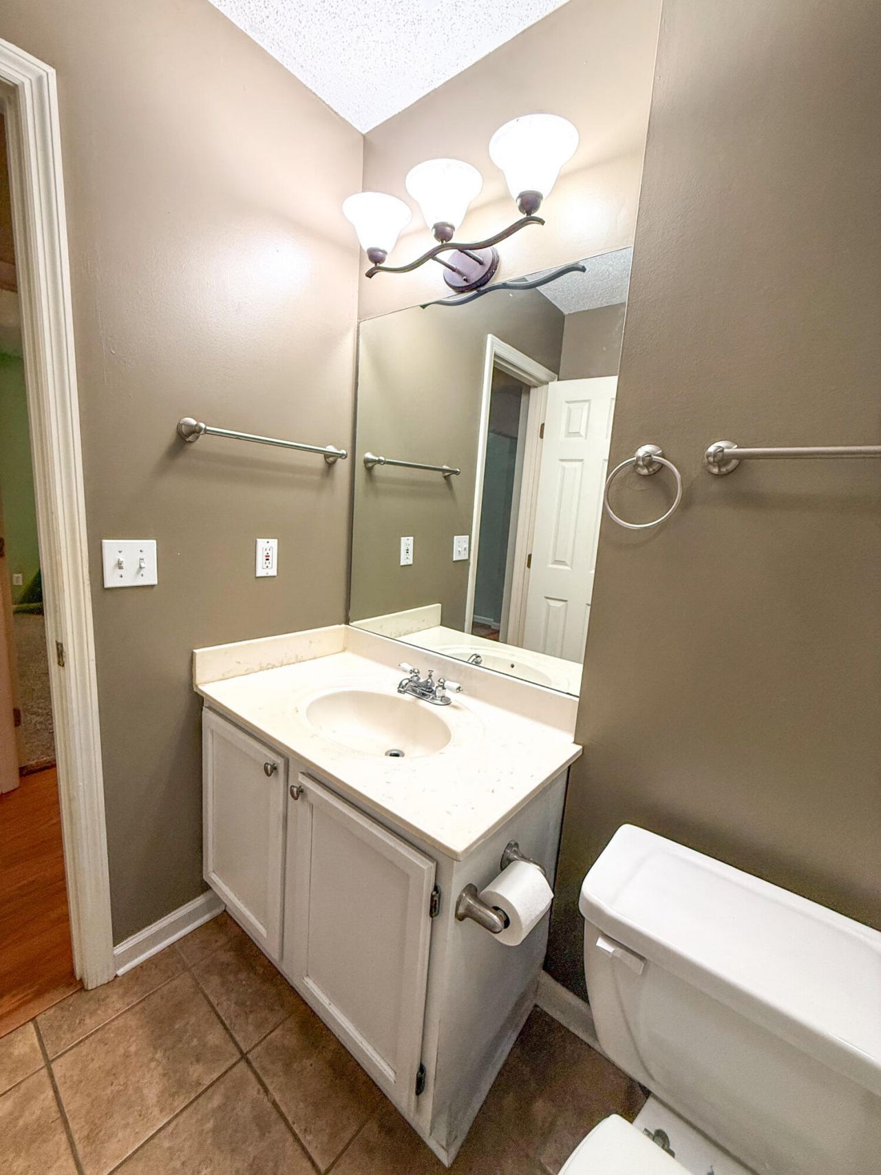 11 Christine Drive Photo 20