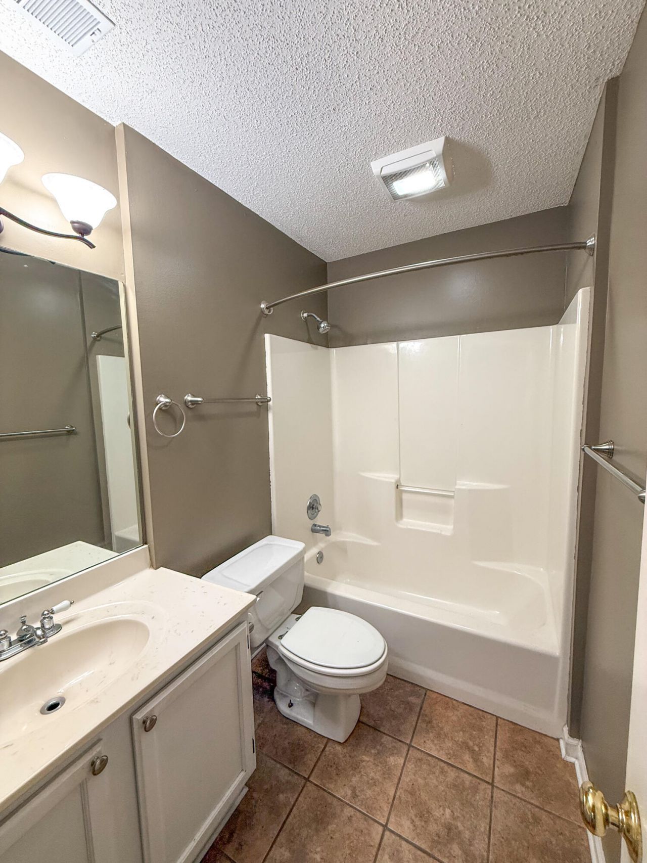 11 Christine Drive Photo 21