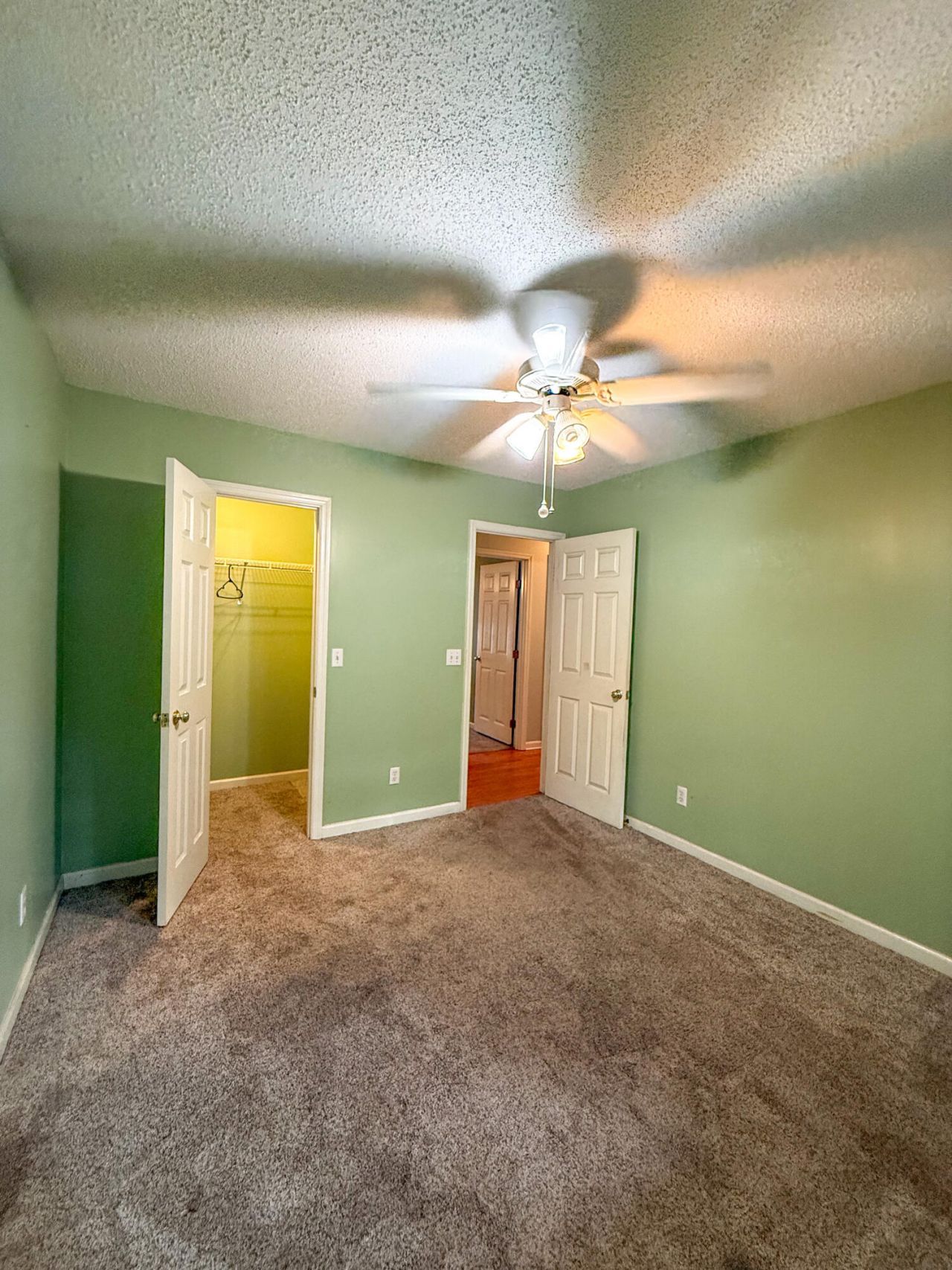 11 Christine Drive Photo 26