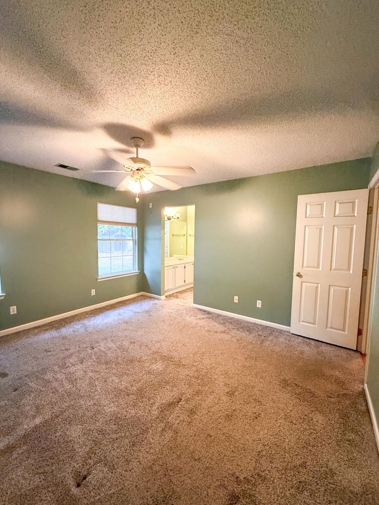11 Christine Drive Photo 28