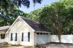 11 Christine Drive photo 4
