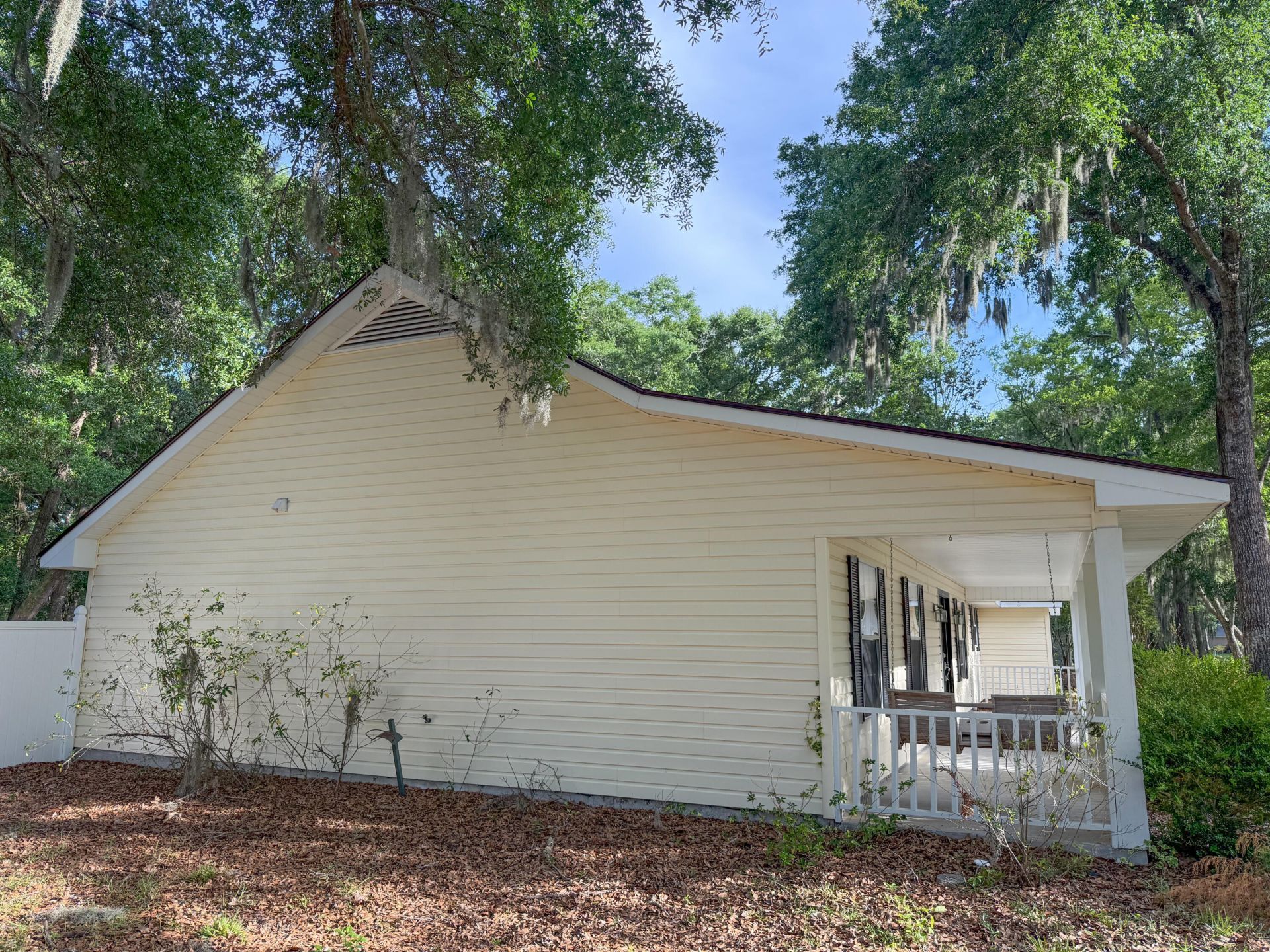 11 Christine Drive Photo 5