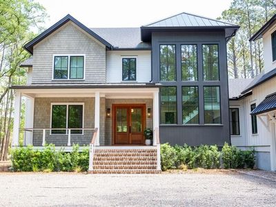 496 Commonwealth Road, Mount Pleasant, SC 29466