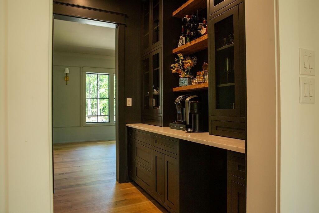 496 Commonwealth Road Photo 11