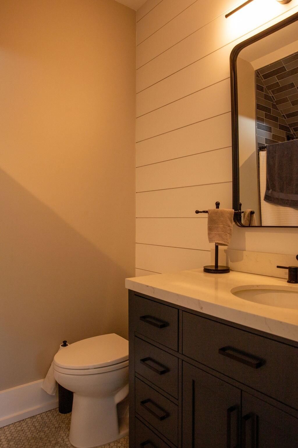 496 Commonwealth Road Photo 22