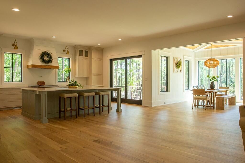 496 Commonwealth Road Photo 6