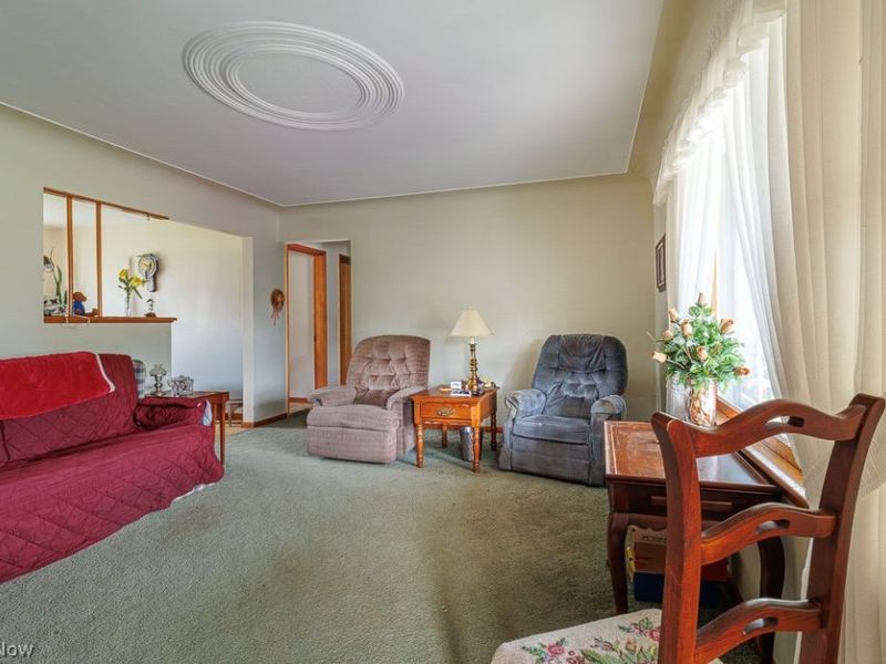1014 Kirwan Drive, Youngstown, OH 44515 Photo 4