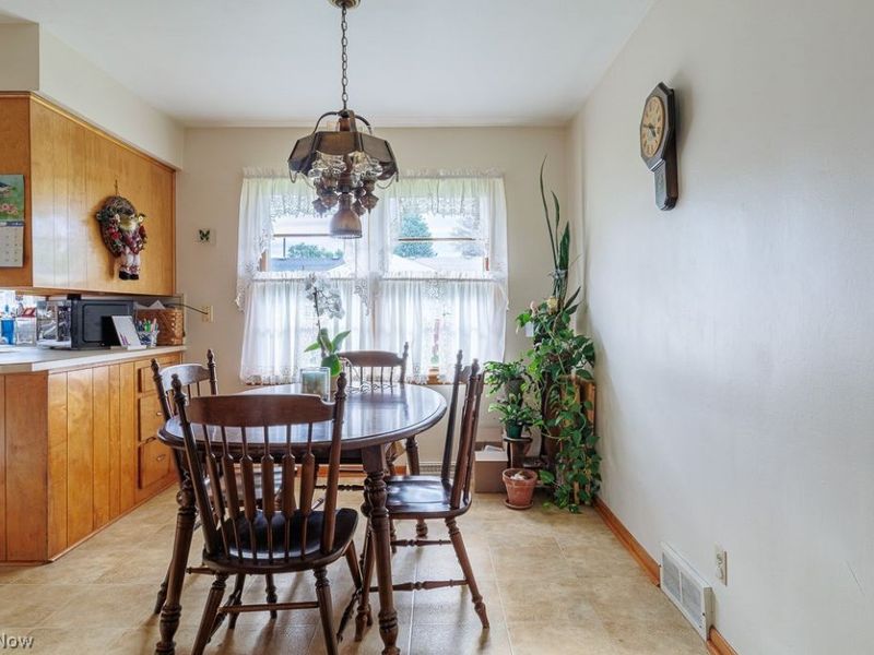 1014 Kirwan Drive, Youngstown, OH 44515 Photo 8