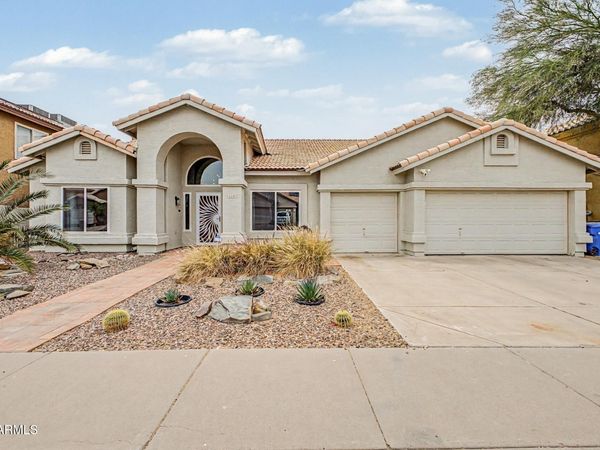 4445 W FALLEN LEAF Lane, Glendale, AZ 85310