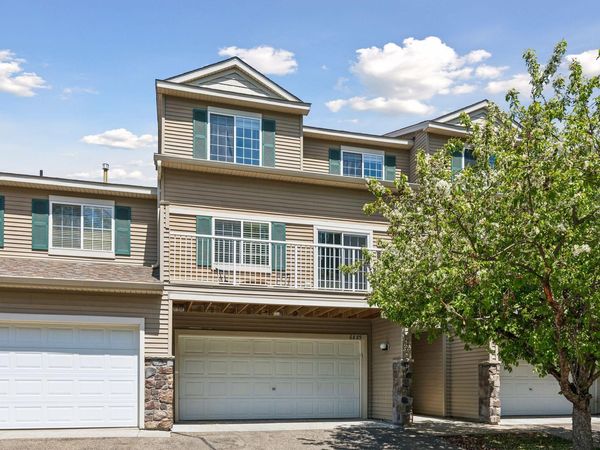 6889 Pine Crest Trail S, Cottage Grove, MN 55016