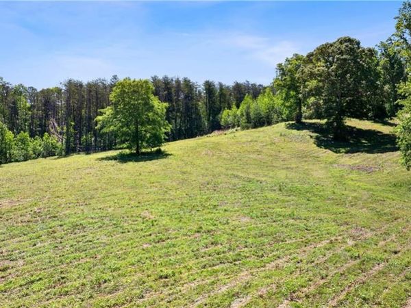 2265 Mount Carmel Road , Newnan, GA 30263