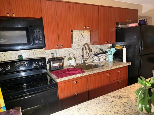 2305 NE 135th Ter , North Miami Beach, FL 33181