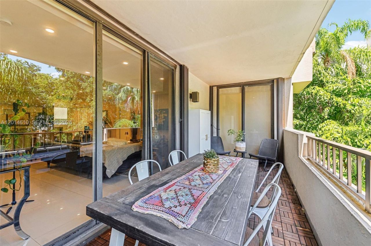 121 Crandon Blvd , Unit 251, Key Biscayne, FL 33149 Photo