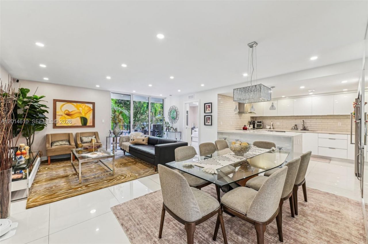 121 Crandon Blvd , Unit 251, Key Biscayne, FL 33149 Photo