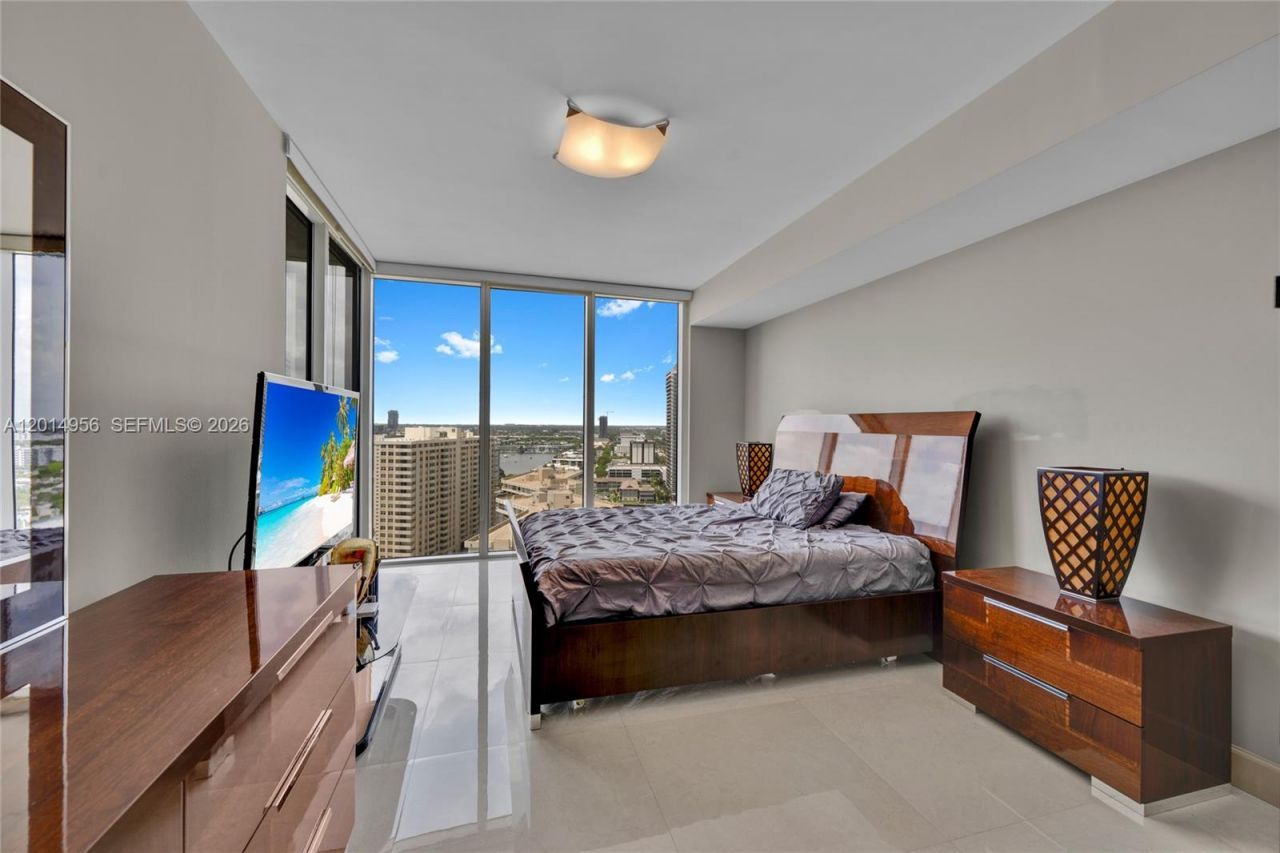 1800 S Ocean Dr , Unit 2007, Hallandale Beach, FL 33009 Photo