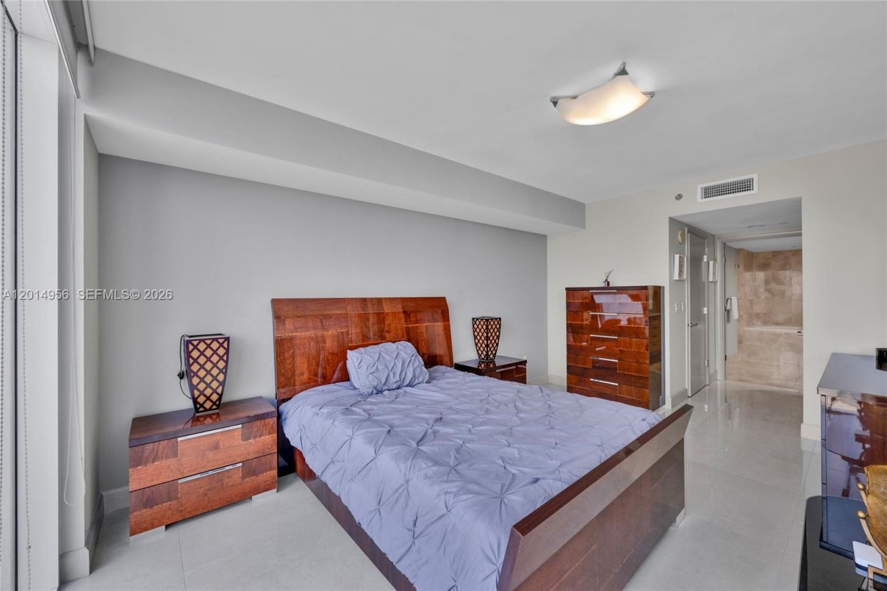 1800 S Ocean Dr , Unit 2007, Hallandale Beach, FL 33009 Photo