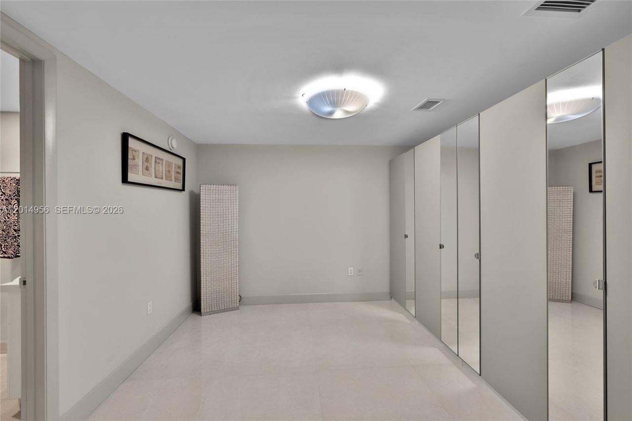 1800 S Ocean Dr , Unit 2007, Hallandale Beach, FL 33009 Photo