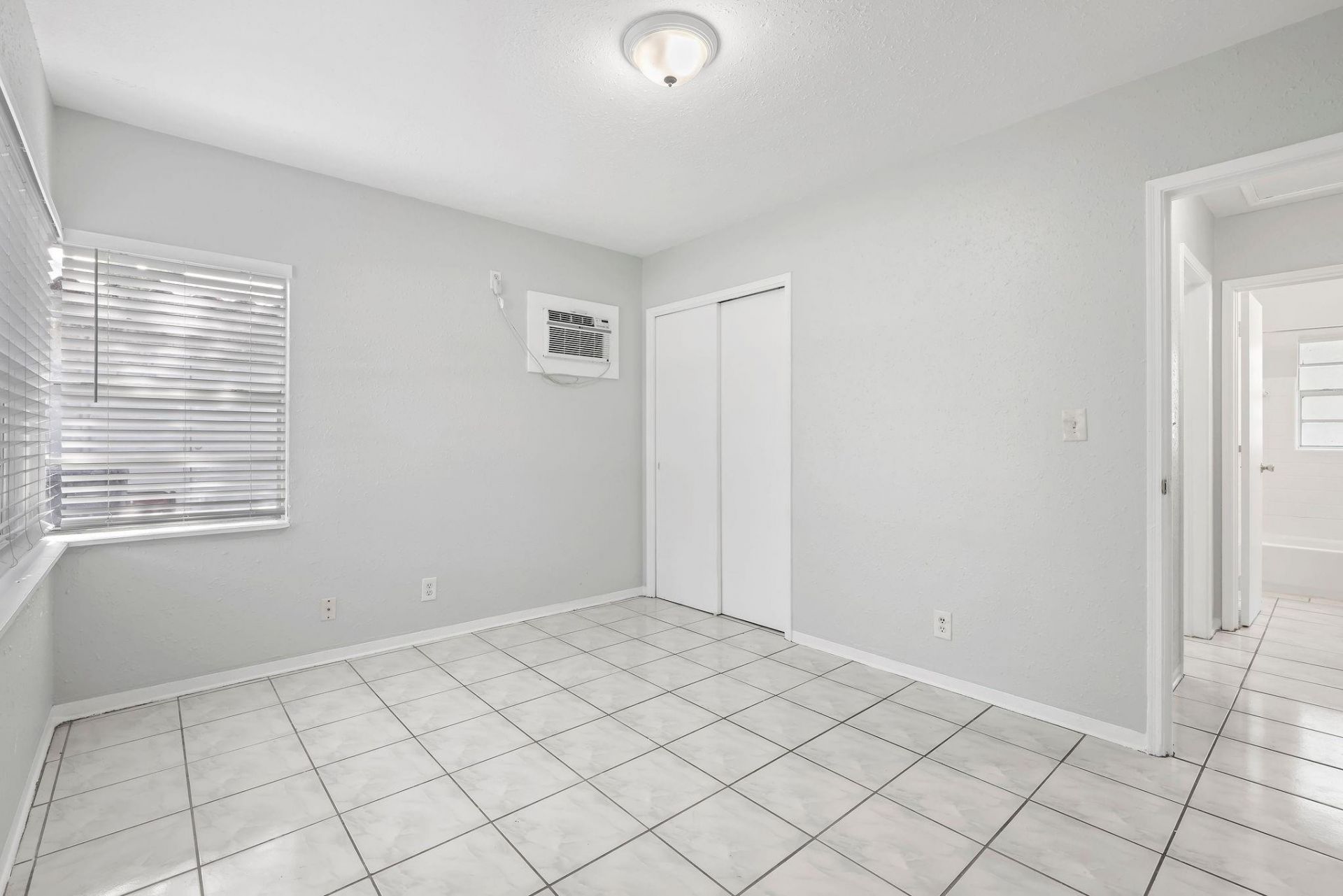 1409 NW 7th Avenue, Fort Lauderdale, FL 33311 Photo