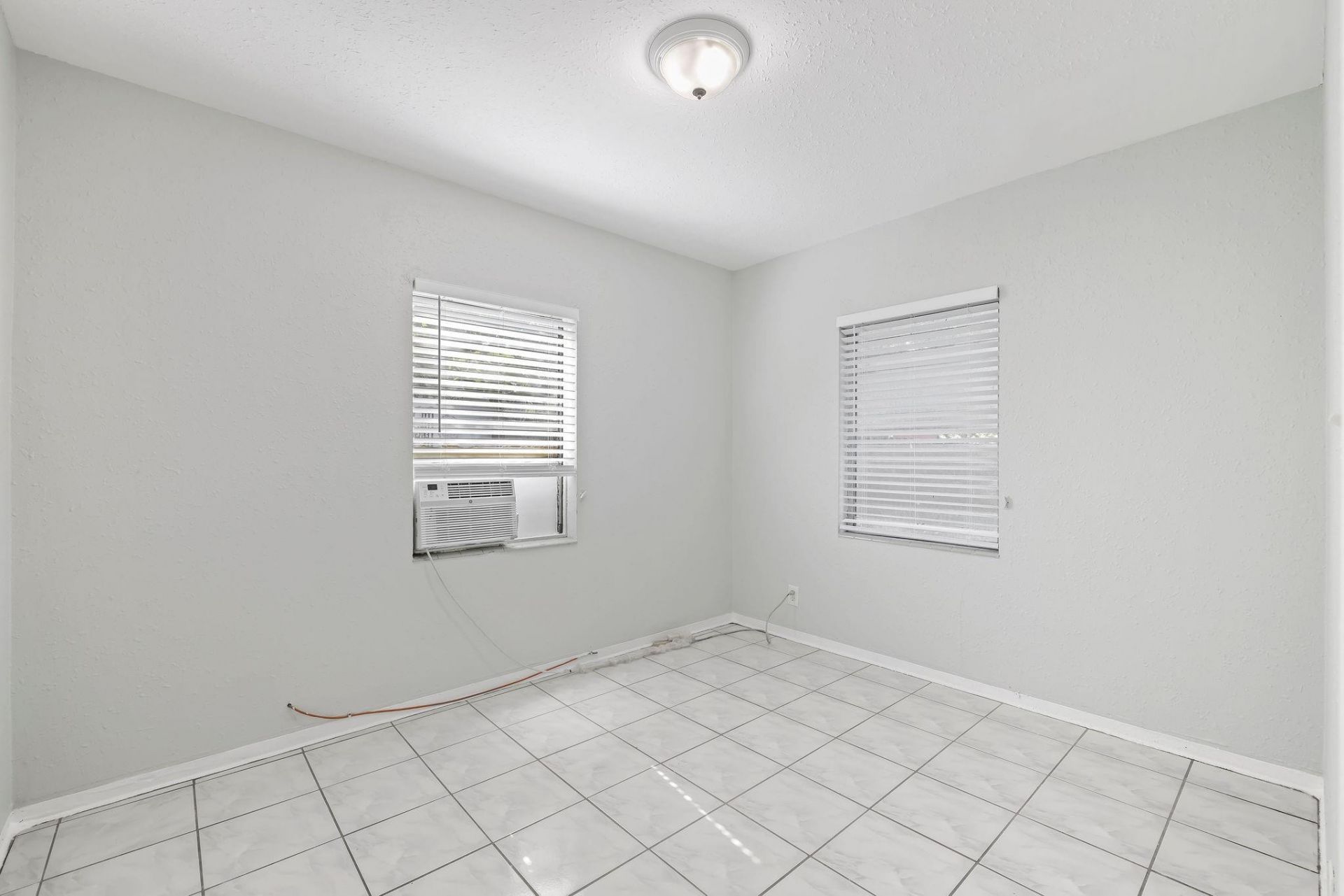 1409 NW 7th Avenue, Fort Lauderdale, FL 33311 Photo