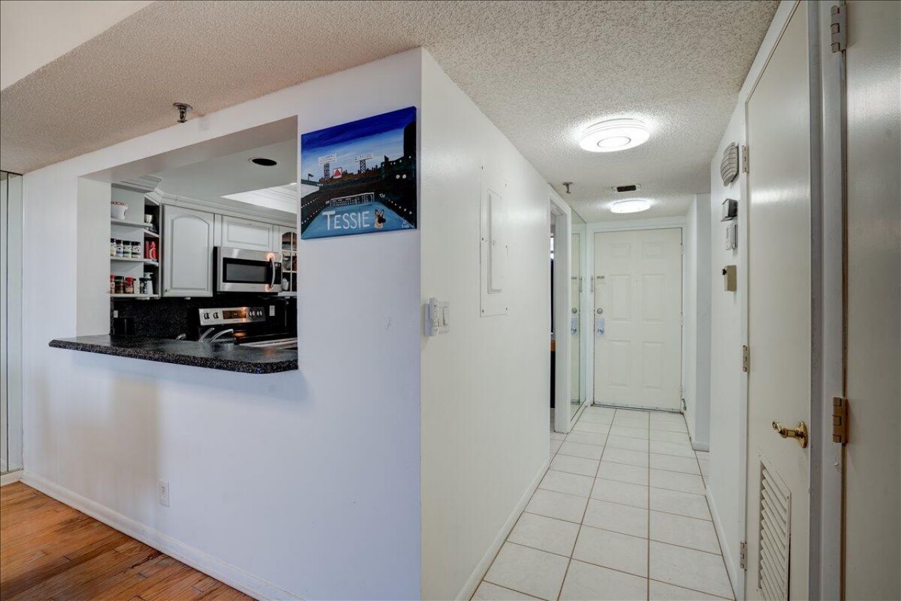 7030 Half Moon Circle, Unit 515, Hypoluxo, FL 33462 Photo