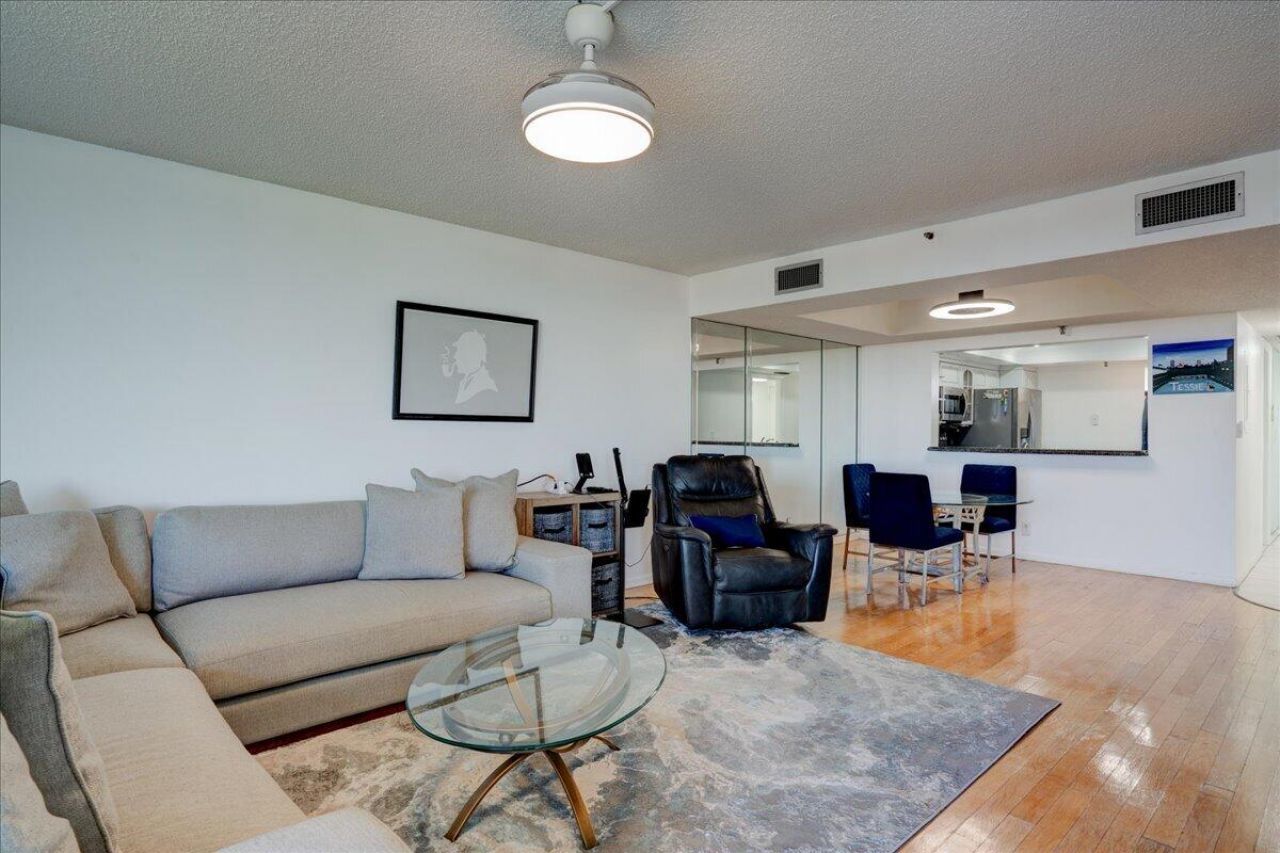 7030 Half Moon Circle, Unit 515, Hypoluxo, FL 33462 Photo