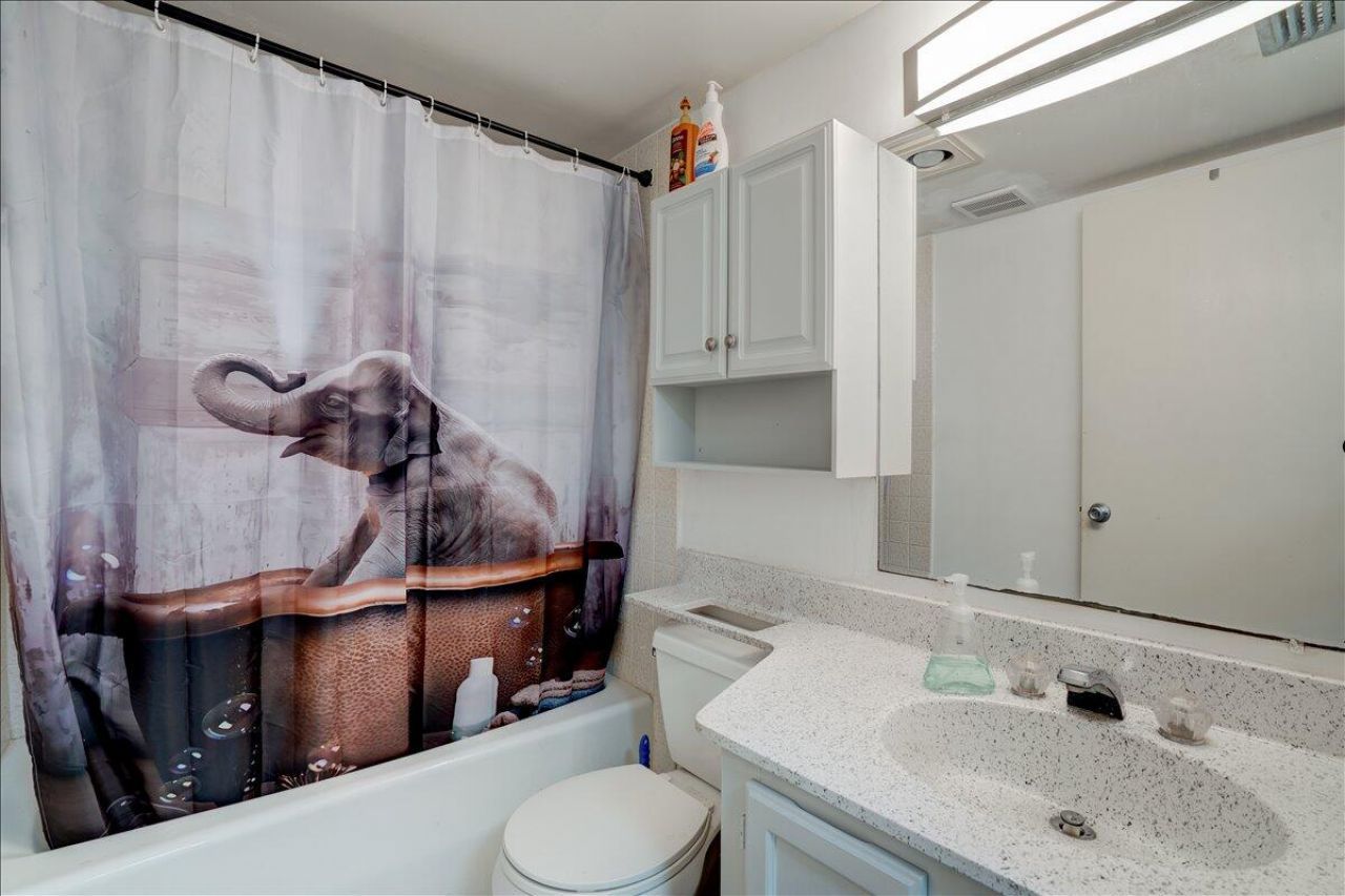 7030 Half Moon Circle, Unit 515, Hypoluxo, FL 33462 Photo