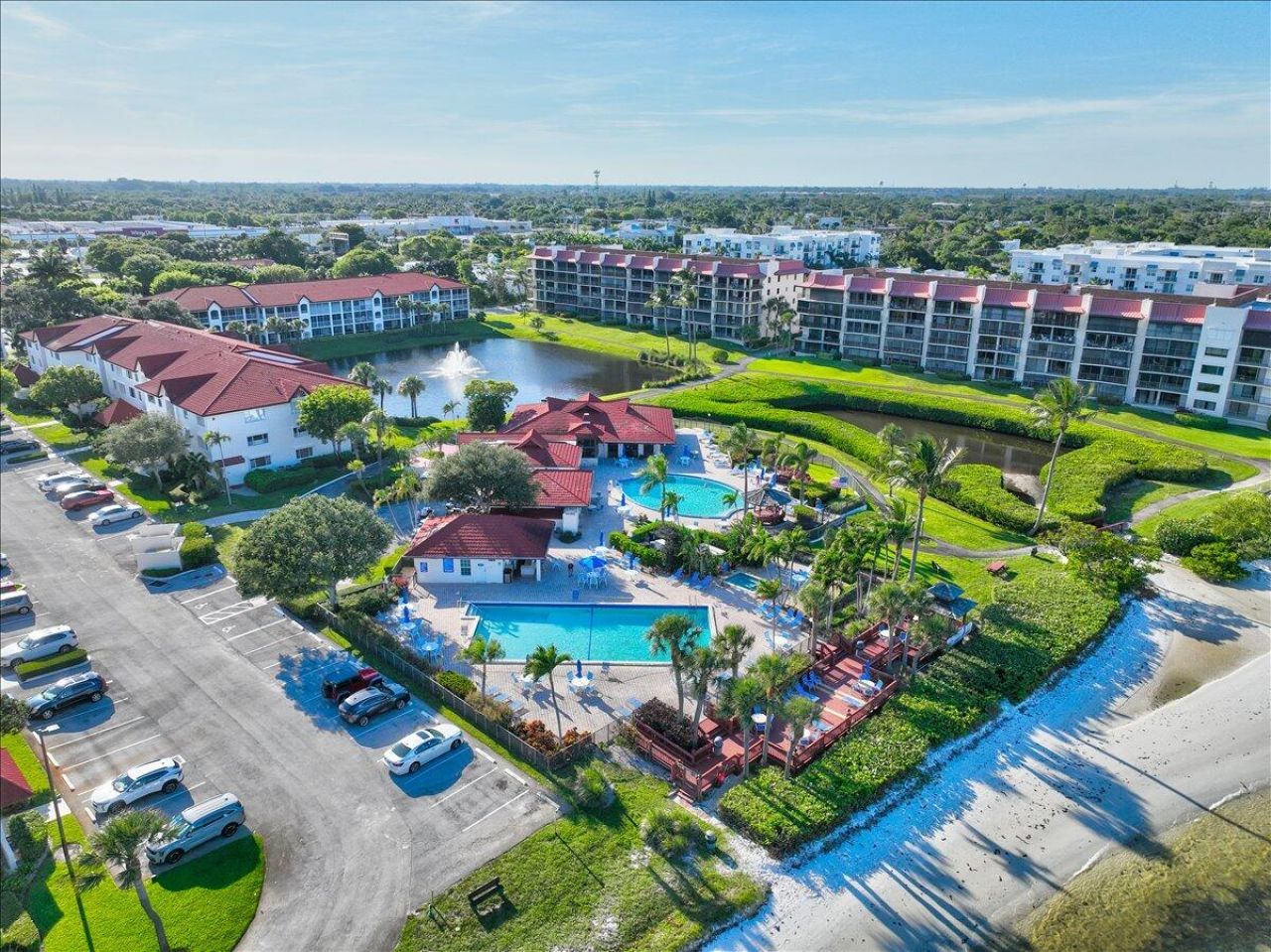 7030 Half Moon Circle, Unit 515, Hypoluxo, FL 33462 Photo