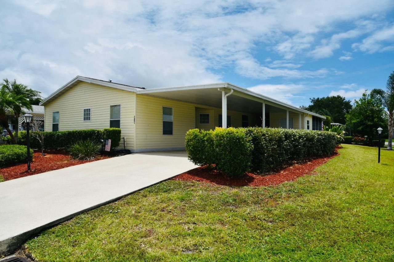 3801 Spatterdock Lane, Port Saint Lucie, FL 34952 Photo