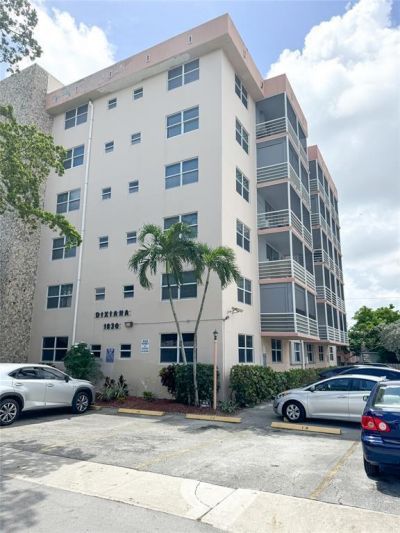 1830 Dixianna Street, Unit 201, Hollywood, FL 33020 Photo