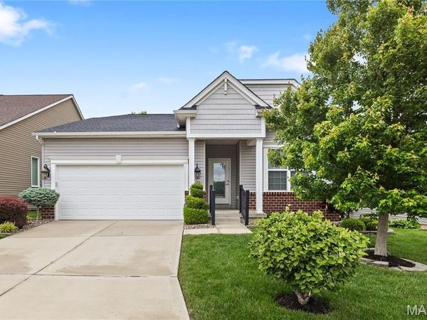 1586 Kennabrooke Court , Unincorporated, MO 63146