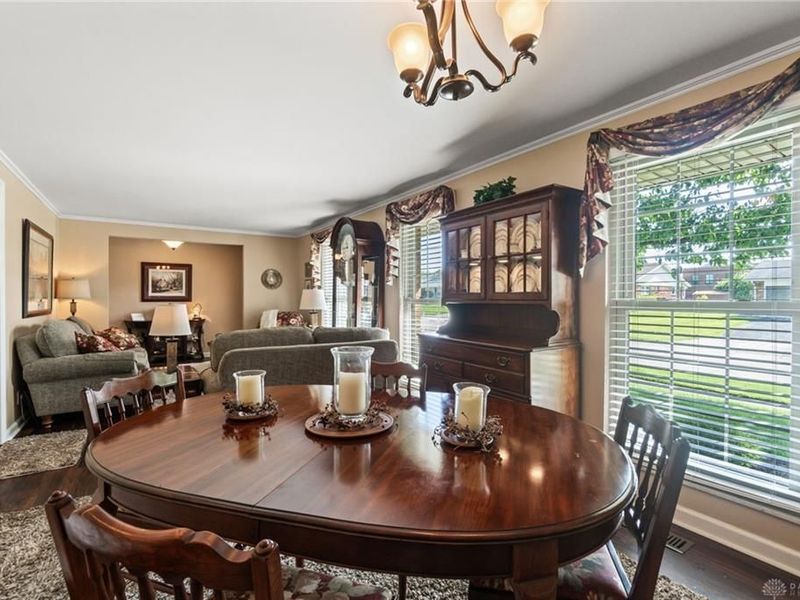 7147 Chadbourne Drive, Huber Heights, OH 45424 Photo 10