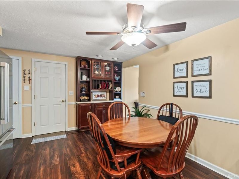 7147 Chadbourne Drive, Huber Heights, OH 45424 Photo 15